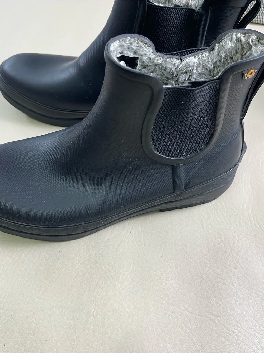 BOGS Amanda Plush II Chelsea  Boots  size 7m8